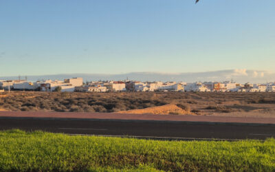 Descubre Tu Espacio Perfecto en Fuerteventura: Terrenos Urbanizables y Casas Plegables